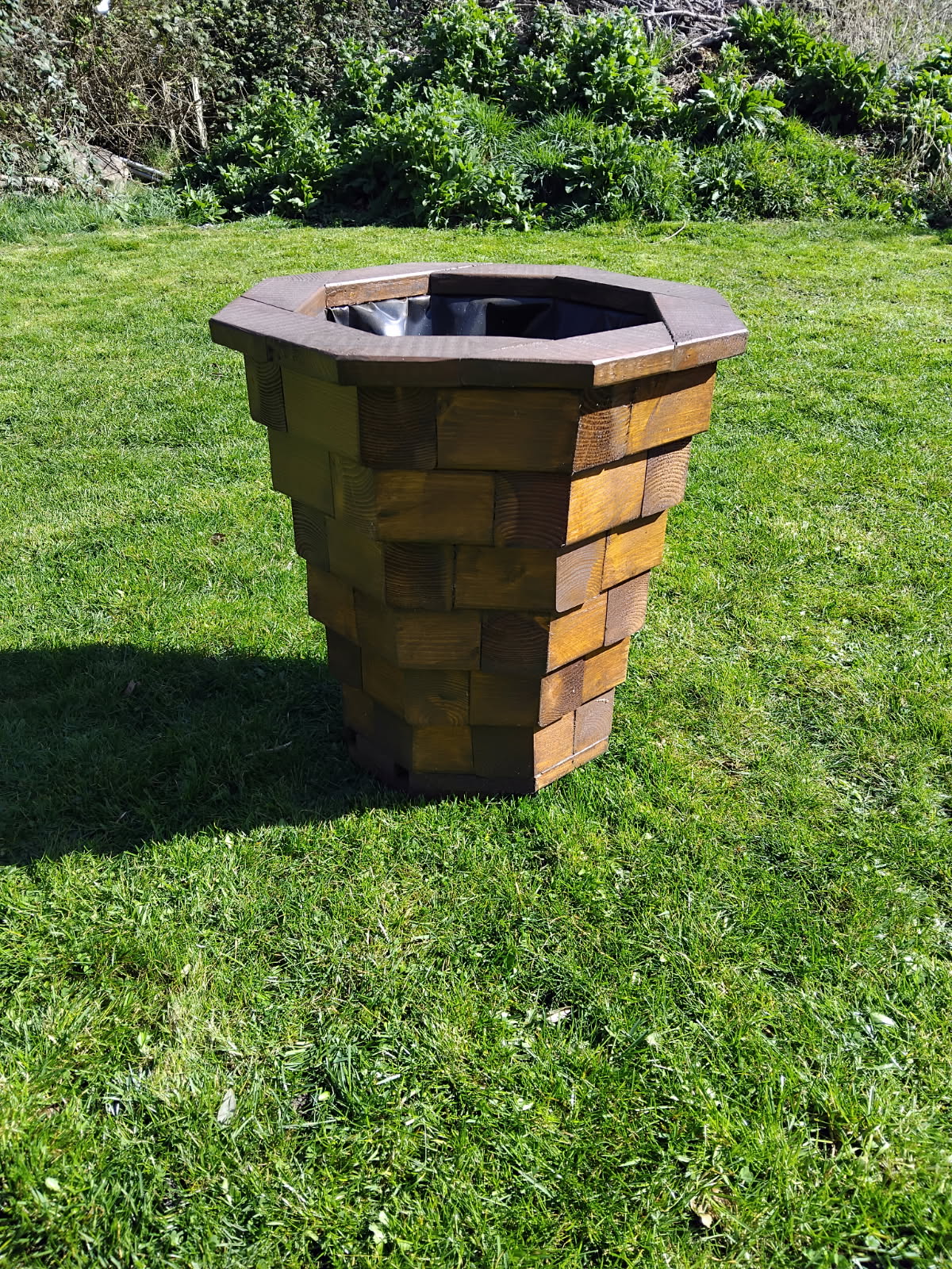Planter 2